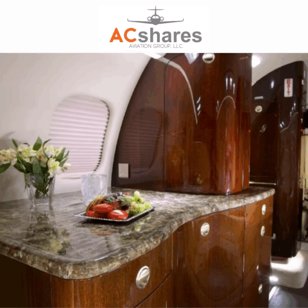 2007 Learjet 60 XR - Image 2