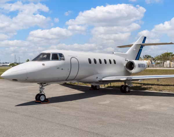 2006 HAWKER 800XPi - Image 2