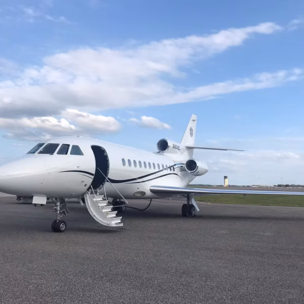 FALCON 900B - Image 3