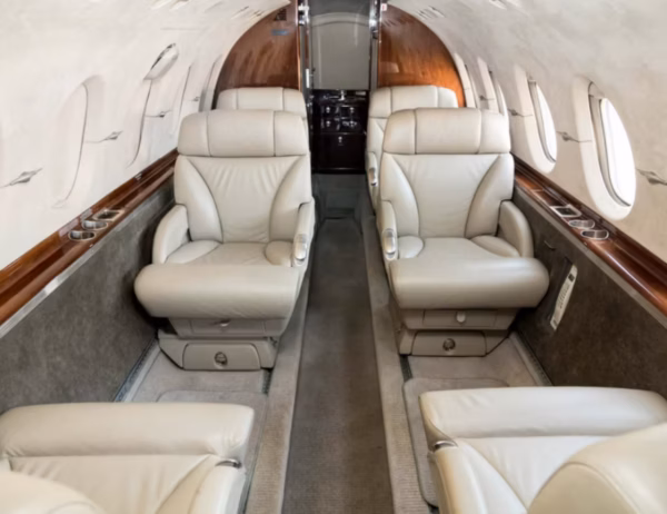 2006 Hawker 800XP - Image 4